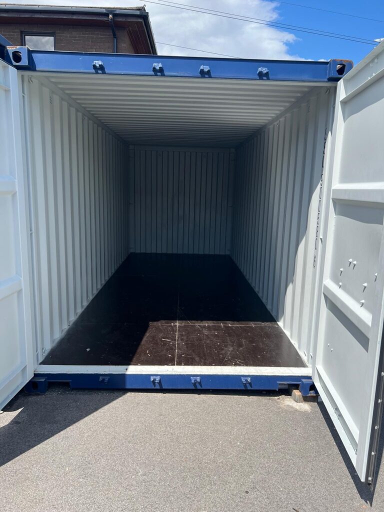 Storage containers for rent in Bristol
